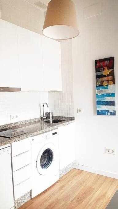 Aym Places Buen Viaje Parking Incluido Apartment Seville Exterior photo